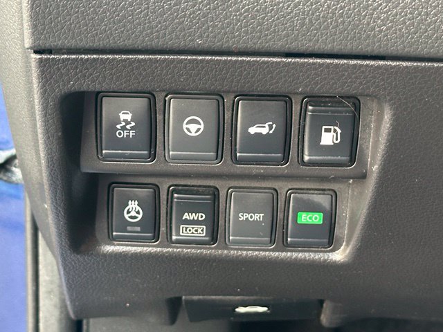 Used 2020 Nissan Rogue SV w/ Sun & Sound Touring Package AWD/4WD image 21
