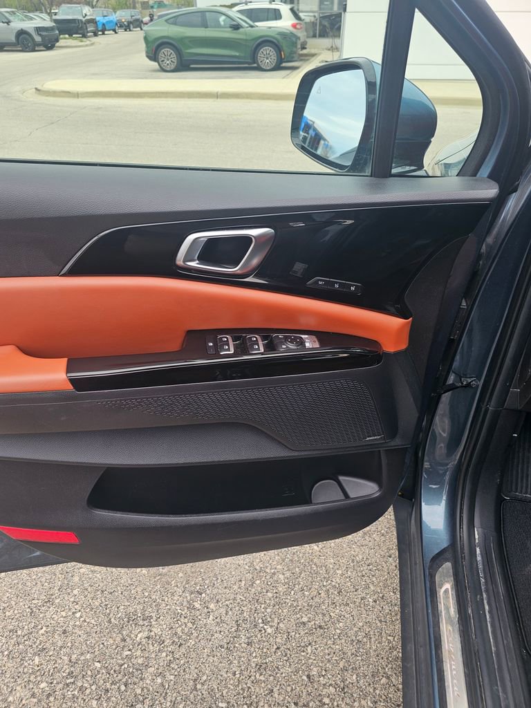 Used 2024 Kia Carnival SX Prestige FWD image 8