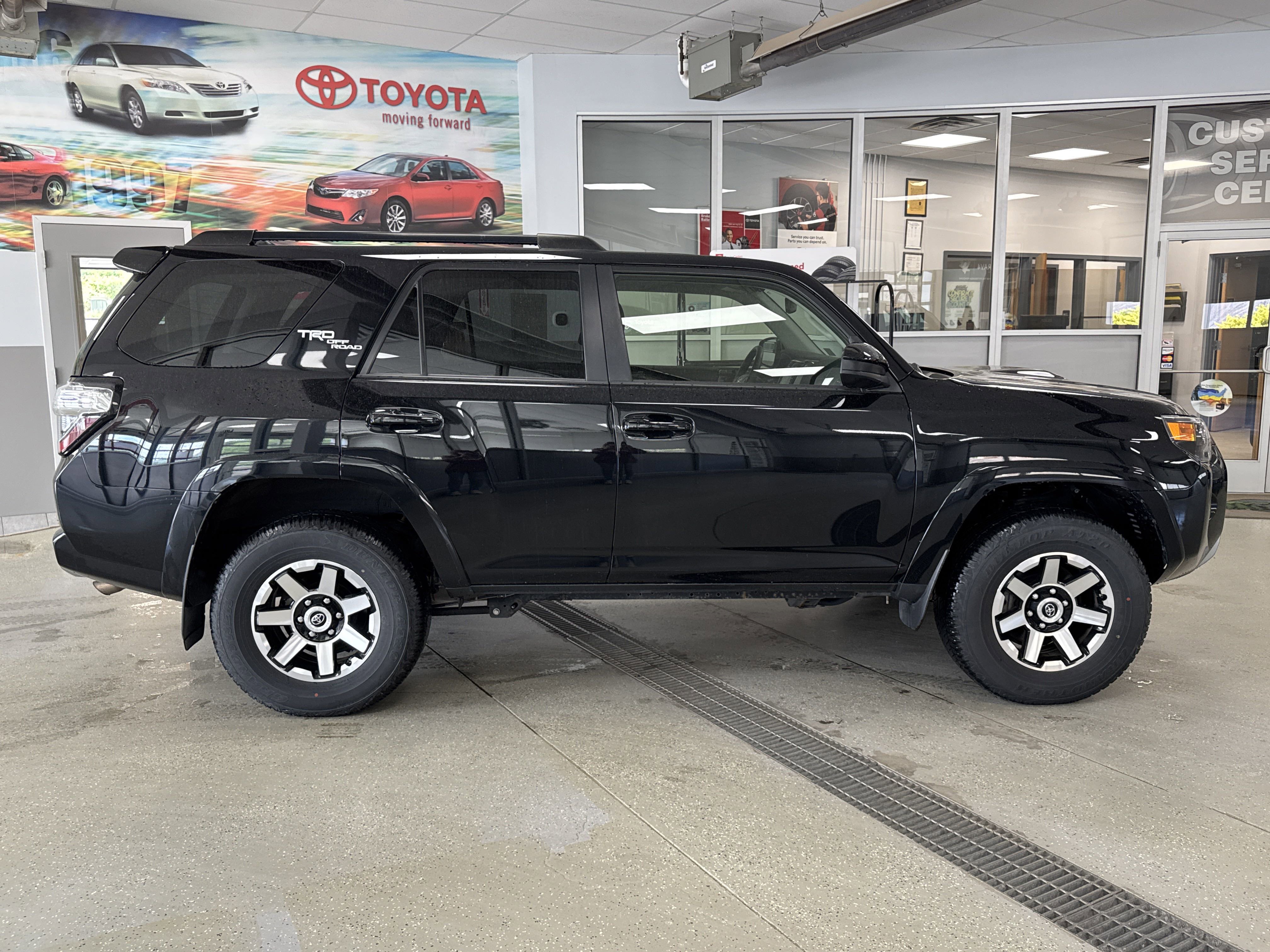 Used 2021 Toyota 4Runner TRD Off-Road image 6