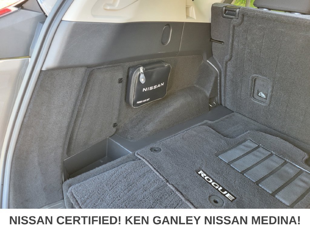 Certified 2023 Nissan Rogue SV AWD/4WD image 43