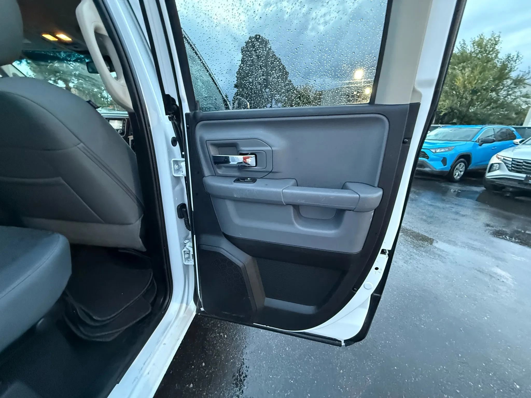 Used 2016 RAM 1500 Big Horn image 28