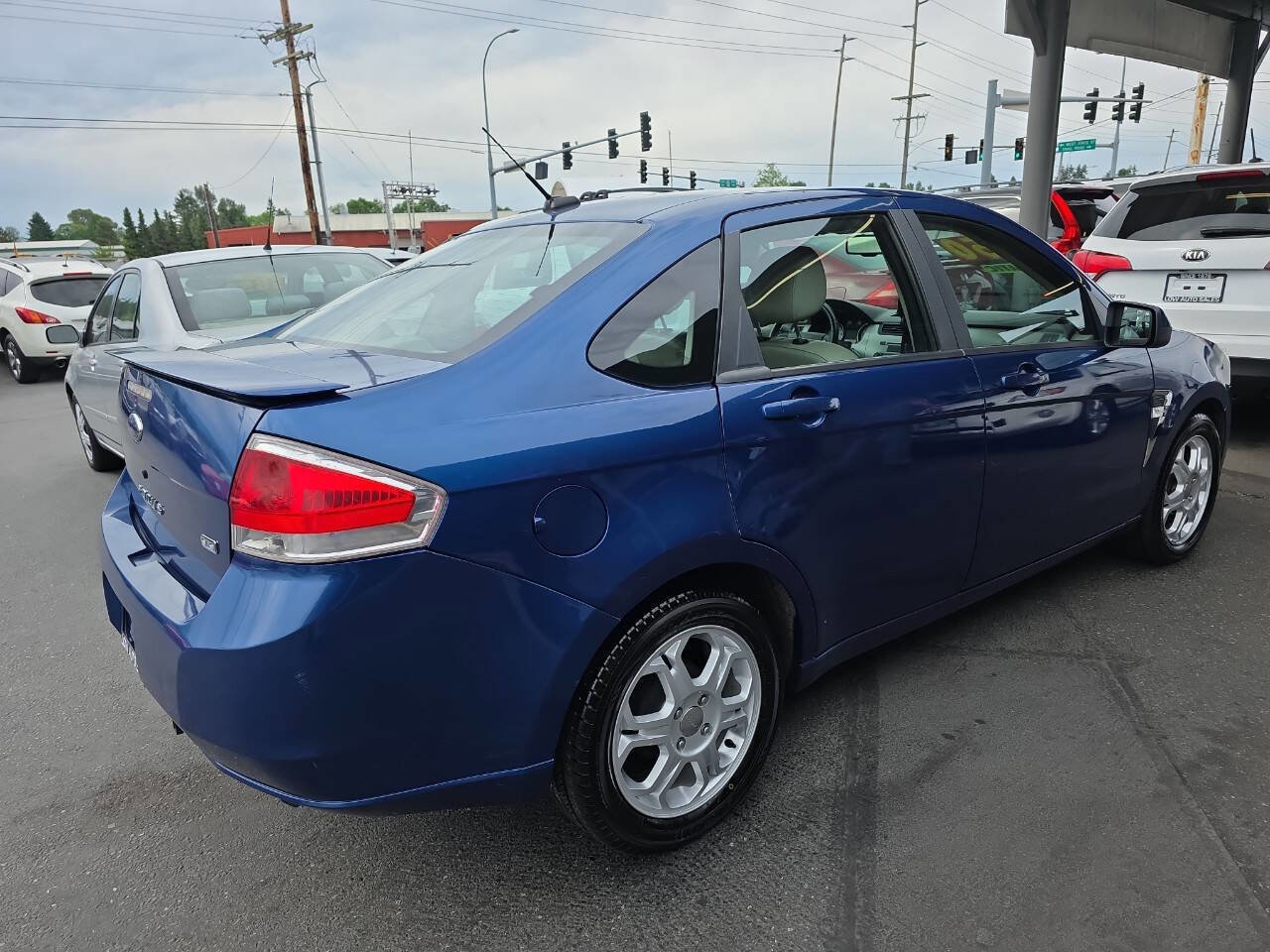 Used 2008 Ford Focus SES FWD image 3