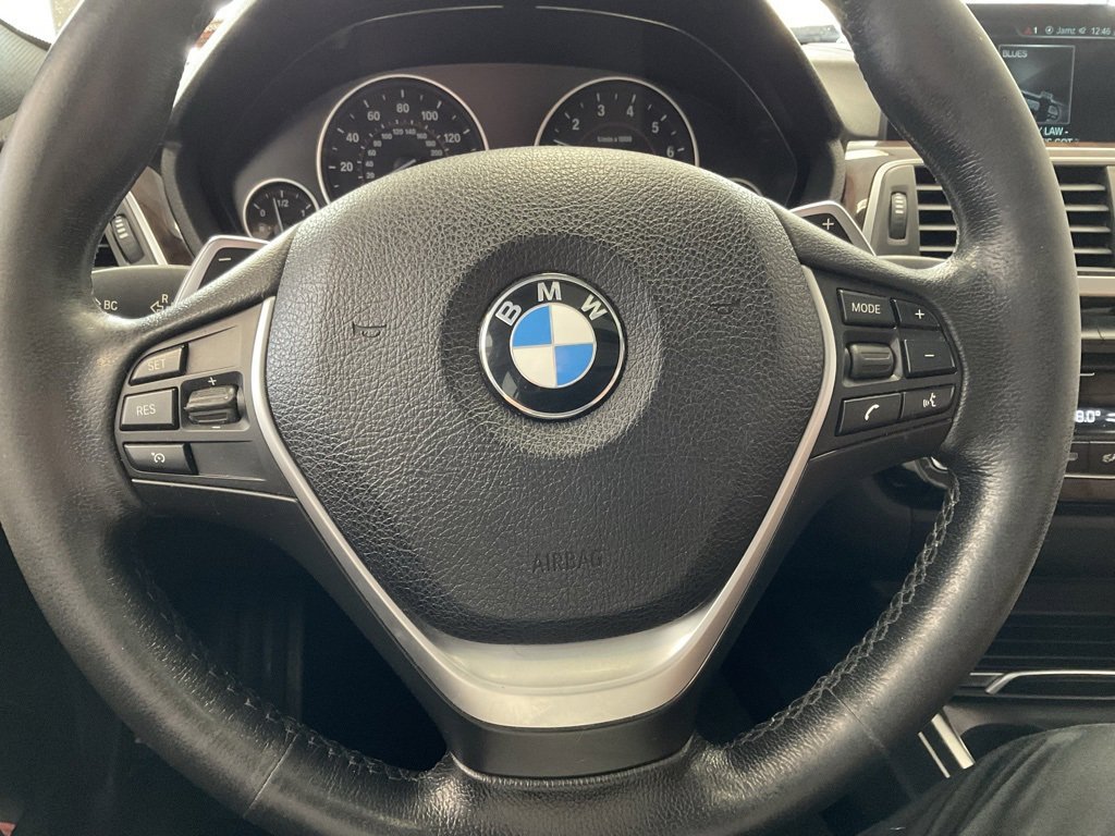 Used 2017 BMW 330i xDrive Wagon image 11