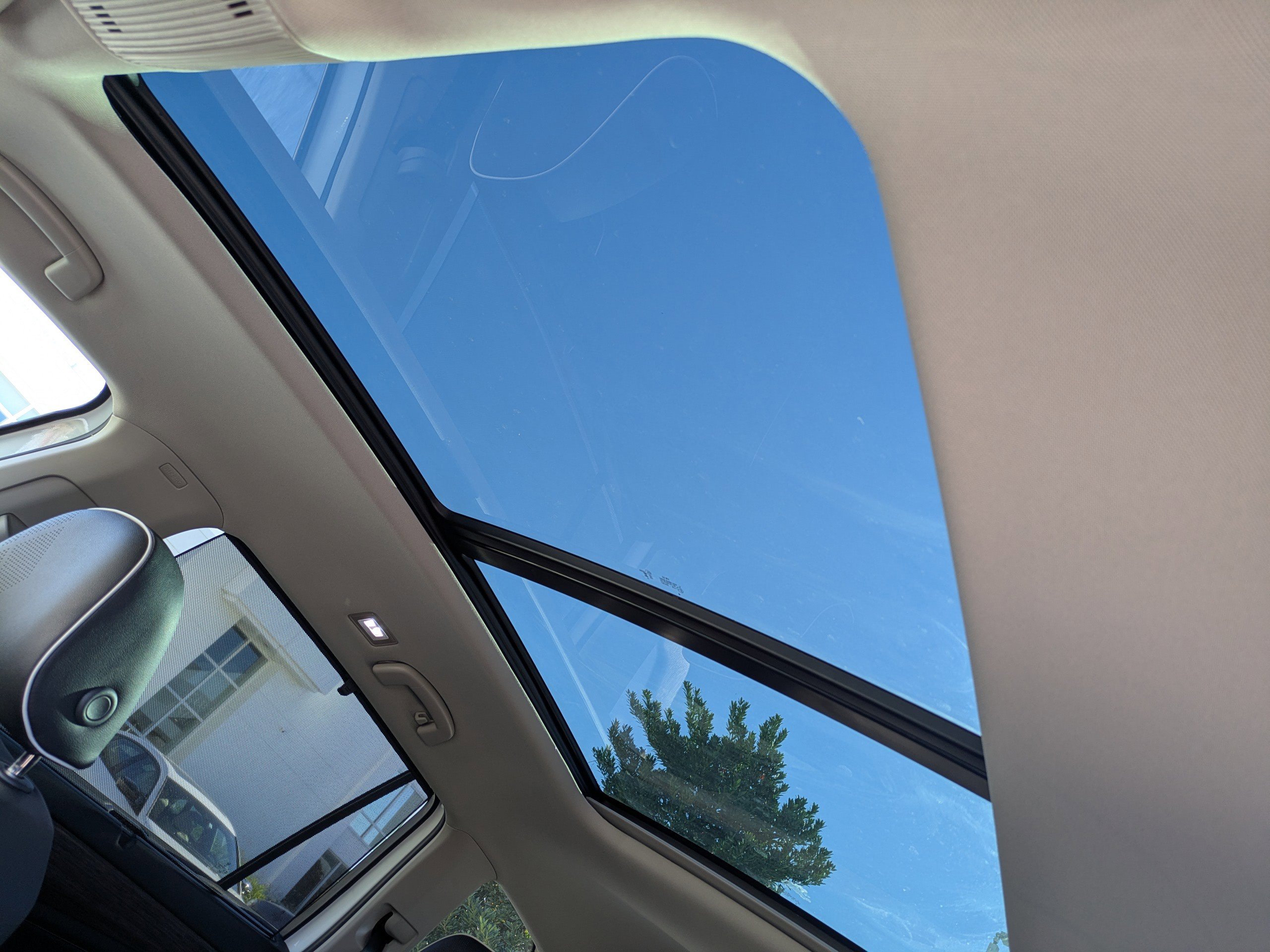 New 2026 Volkswagen Atlas SEL Premium R-Line image 22