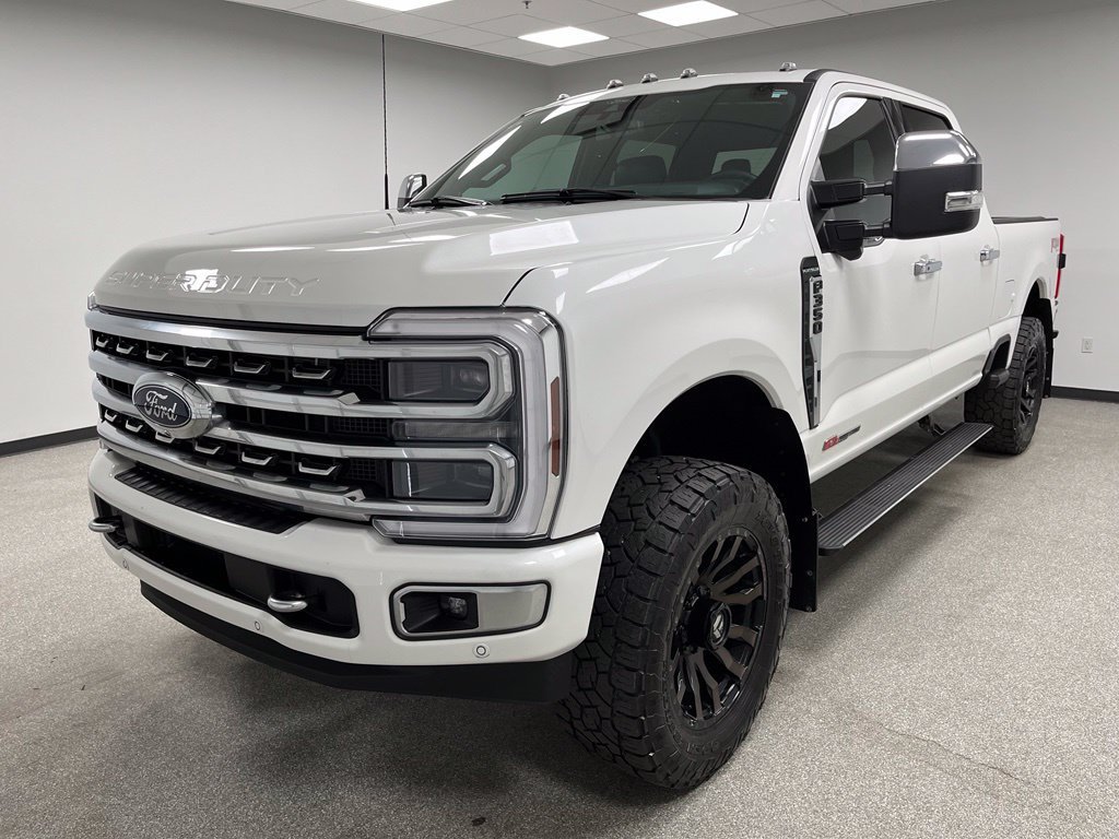 Used 2024 Ford F350 Platinum AWD/4WD image 4
