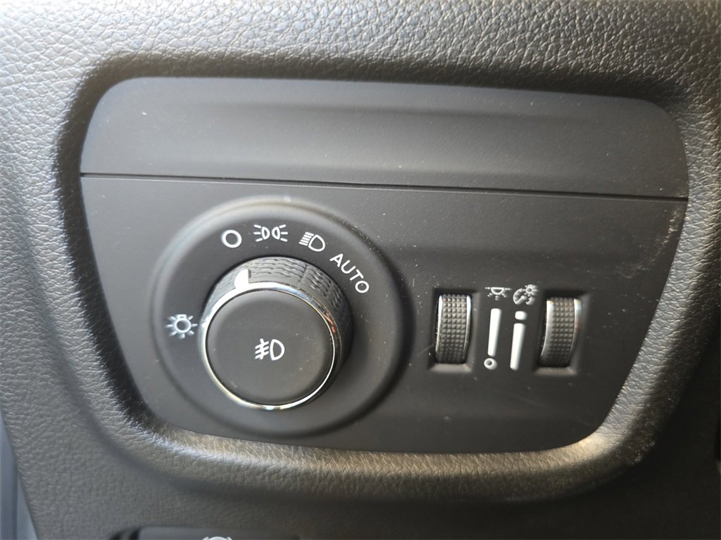 Used 2022 Jeep Grand Cherokee L Limited image 26