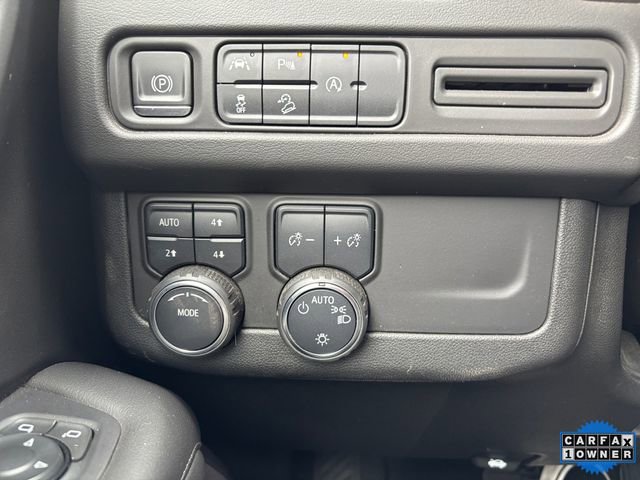 Used 2023 Chevrolet Suburban Z71 image 19