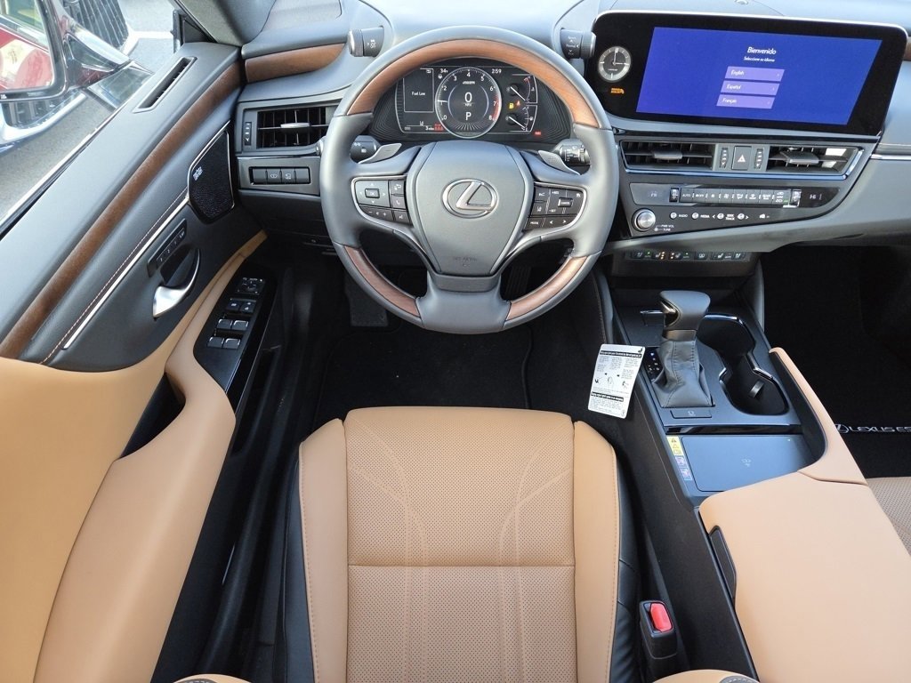New 2025 Lexus ES 350 Ultra Luxury image 4
