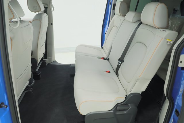 New 2025 Volkswagen ID. Buzz 1st Edition image 31