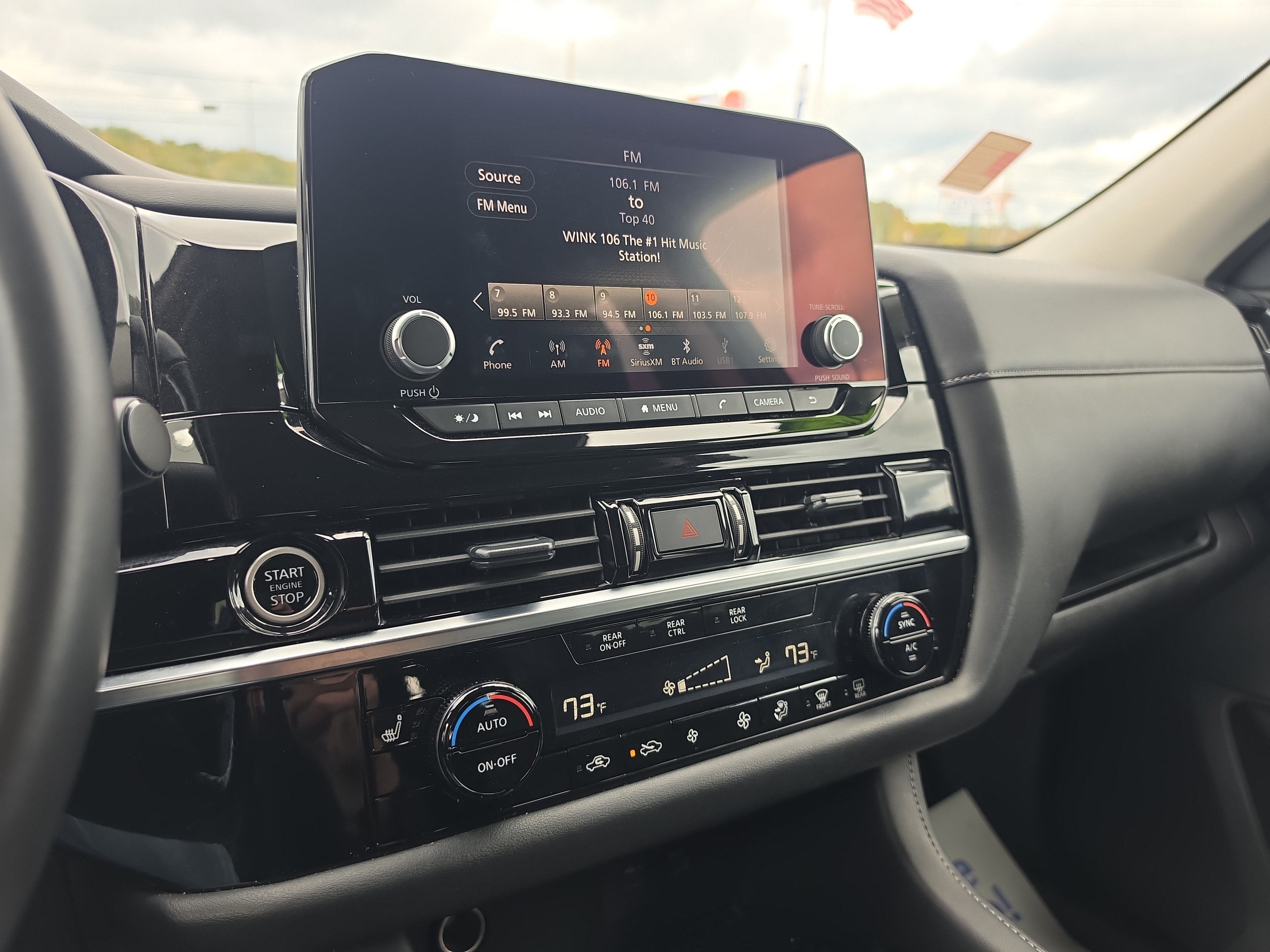 Used 2024 Nissan Pathfinder SV AWD/4WD image 26