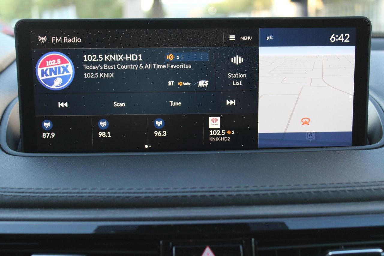 Used 2023 Acura MDX SH-AWD w/ Advance Package image 15