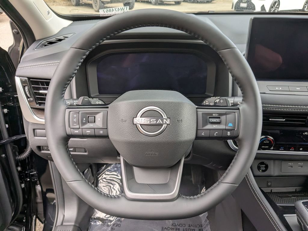 New 2026 Nissan Rogue Platinum image 15