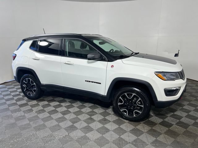 Certified 2019 Jeep Compass Trailhawk w/ Cold Weather Group AWD/4WD image 10