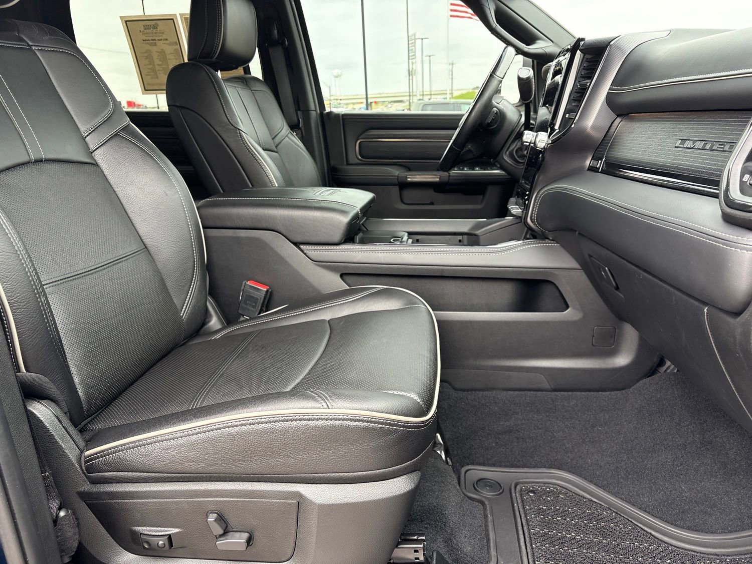 Used 2022 RAM 2500 Limited w/ Night Edition AWD/4WD image 20