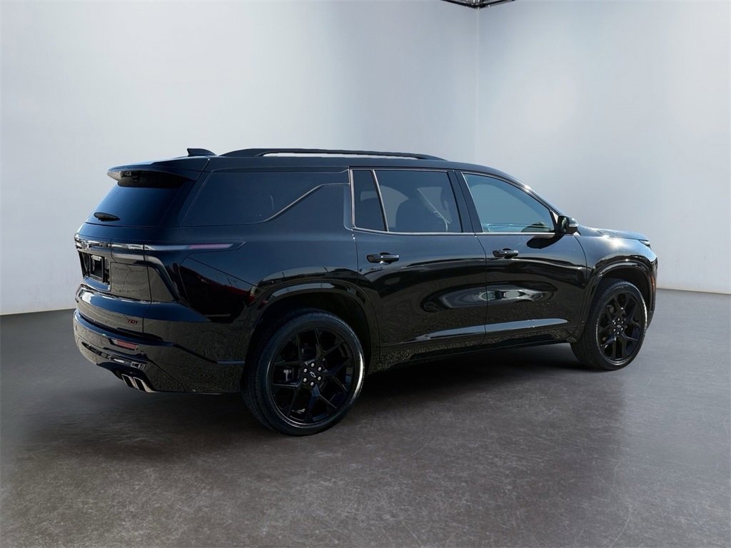 Used 2024 Chevrolet Traverse RS w/ LPO, Floor Liner Package image 3