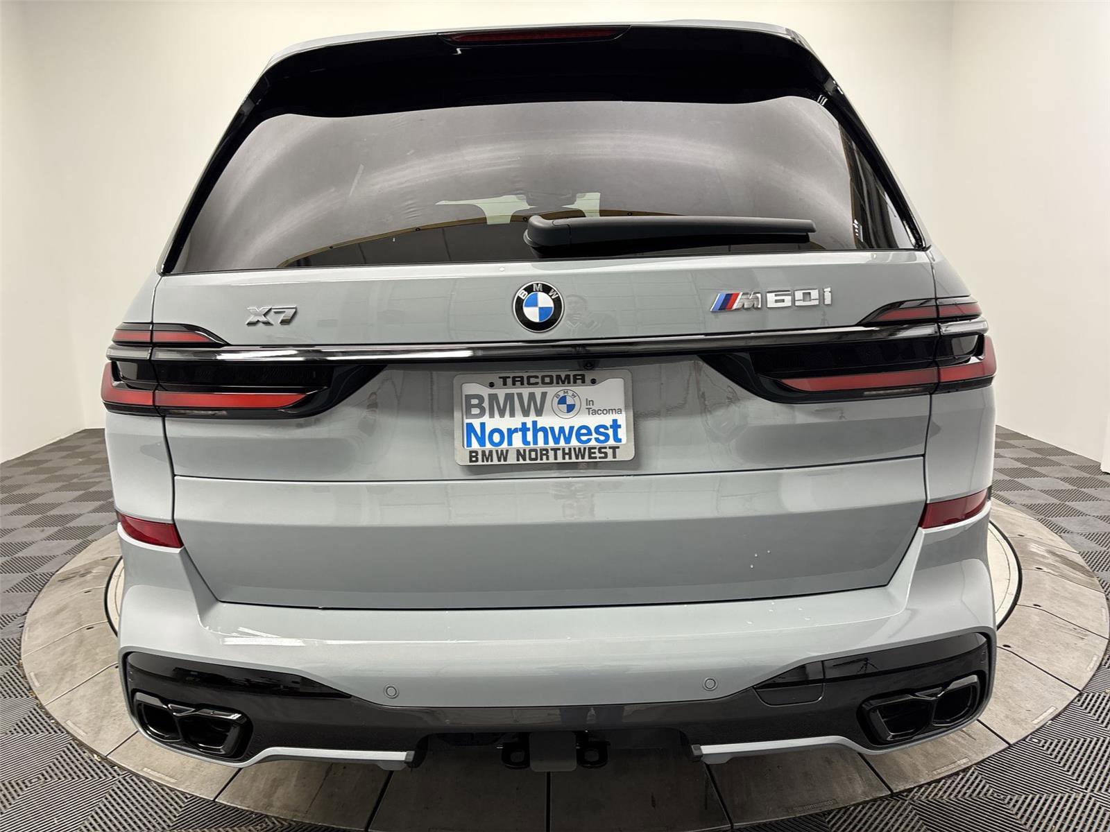 New 2026 BMW X7 M60i image 15