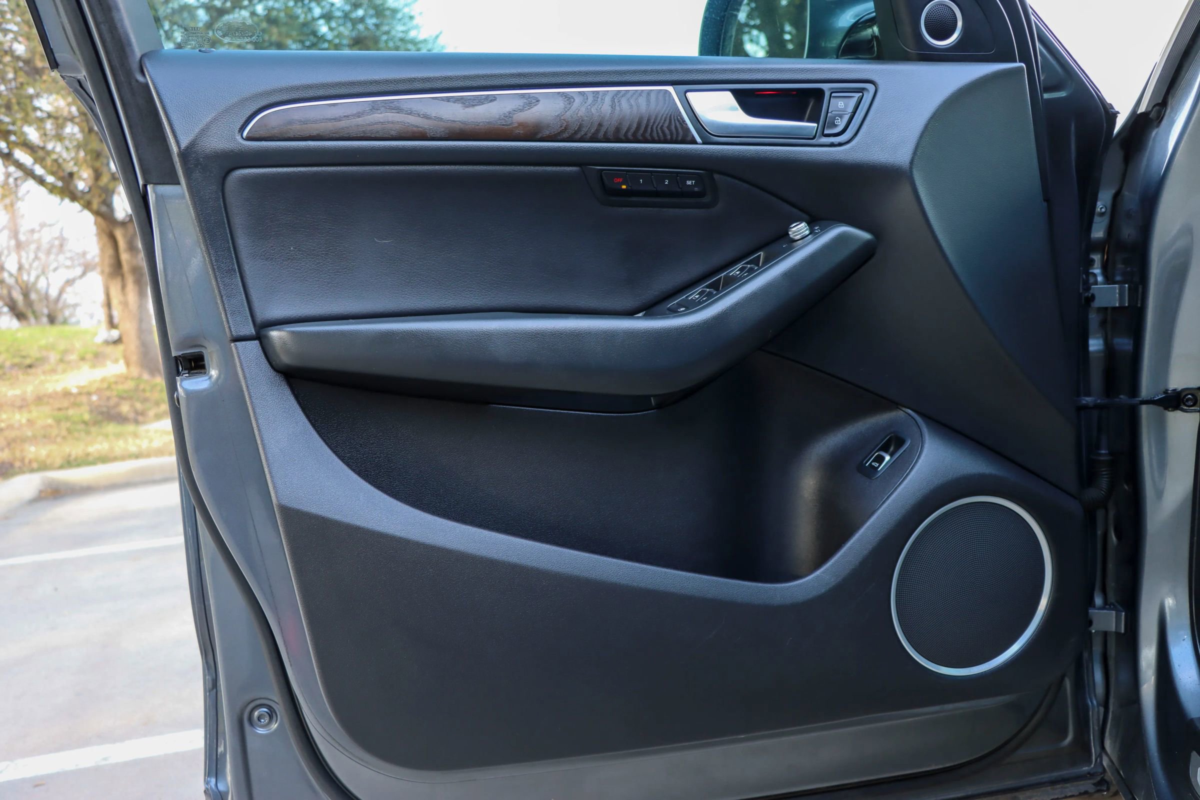 Used 2016 Audi Q5 2.0T Premium Plus w/ Technology Package image 13