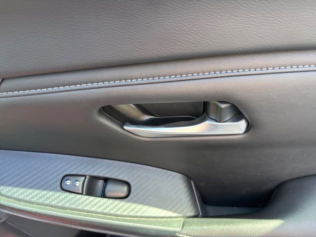 Used 2024 Nissan Sentra SV FWD image 46