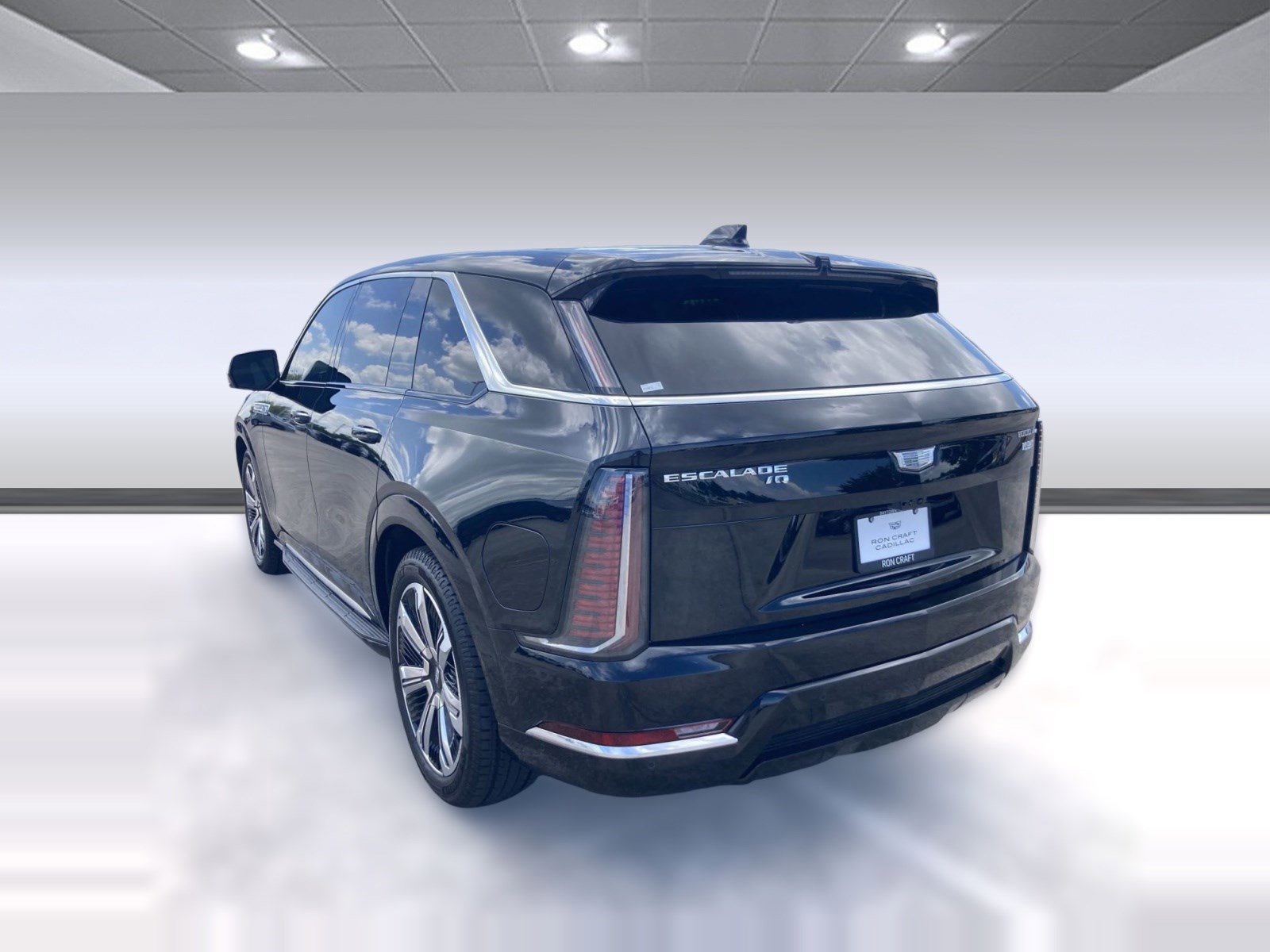 New 2026 Cadillac Escalade IQ Luxury 1 w/ LPO, Floor Liner Package image 3