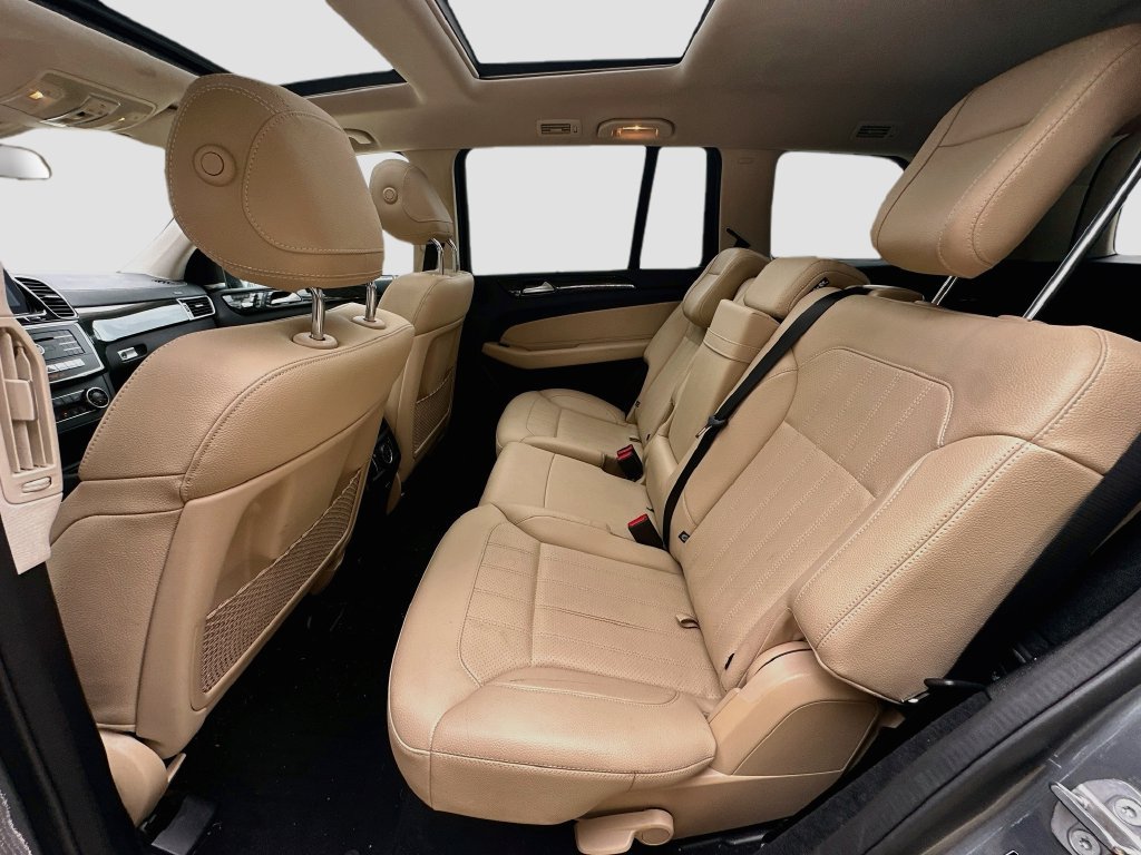Used 2019 Mercedes-Benz GLS 450 4MATIC image 26