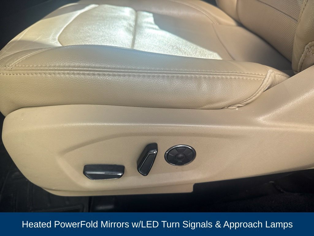 Used 2017 Ford Explorer Limited w/ Equipment Group 301A FWD image 16