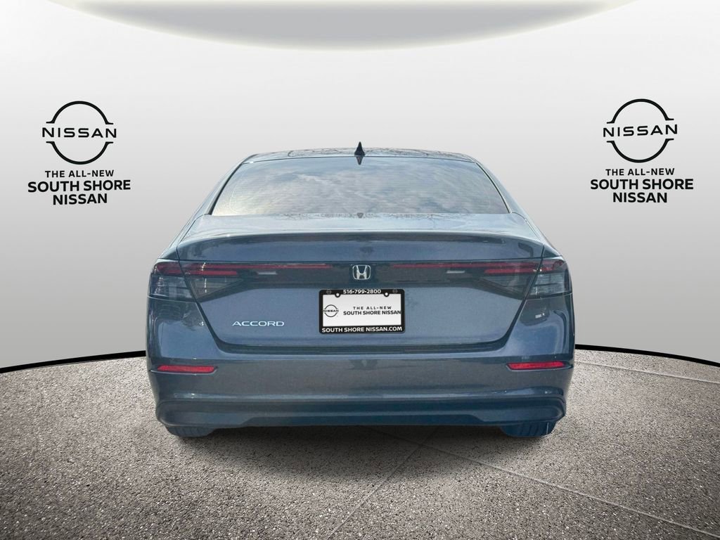Used 2025 Honda Accord SE image 6