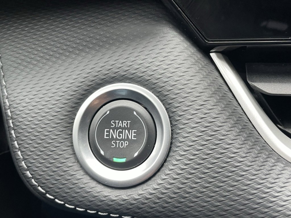 Certified 2025 Chevrolet Equinox LT image 30