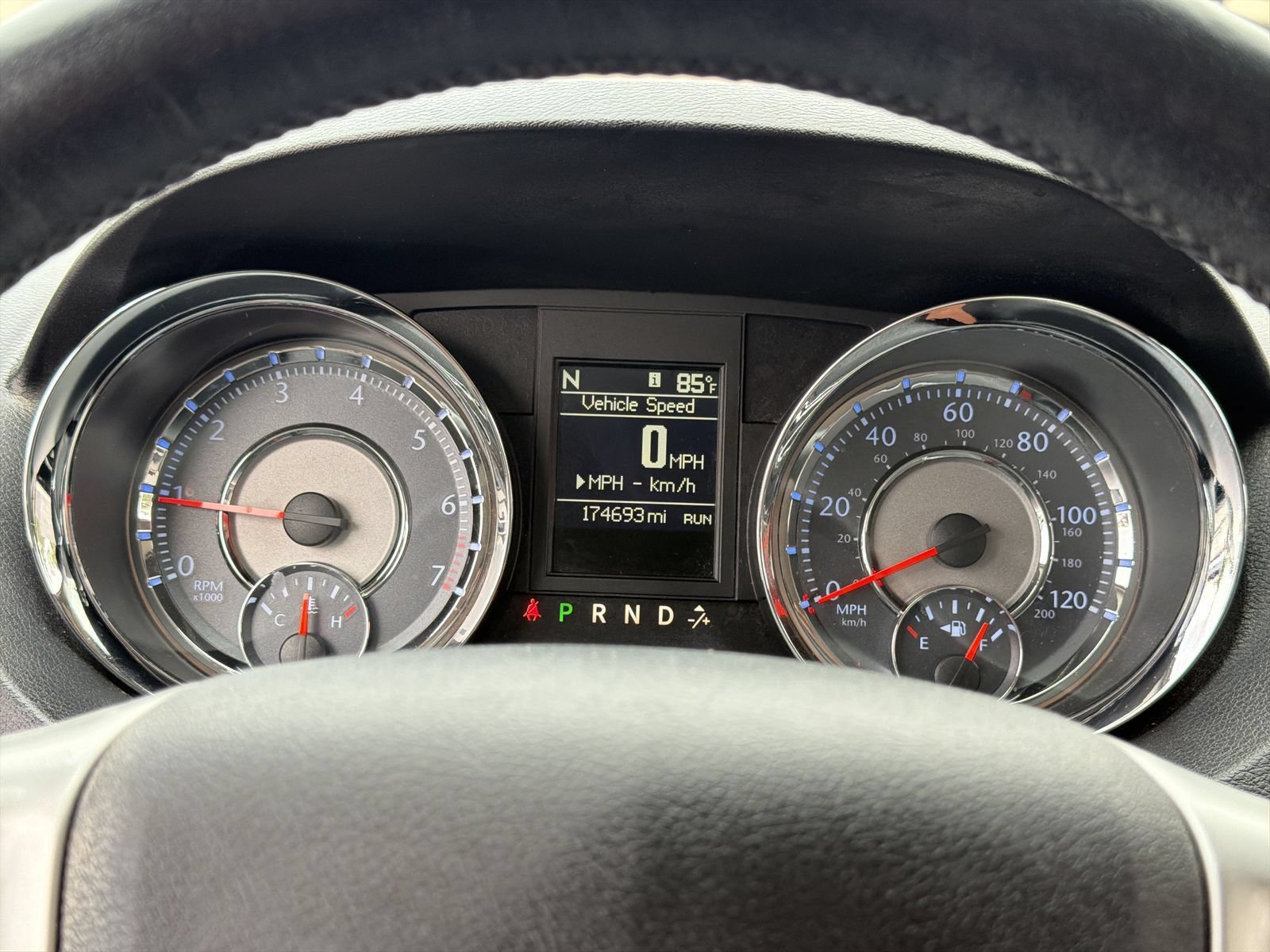 Used 2016 Chrysler Town & Country Touring-L w/ Driver Convenience Group FWD image 33