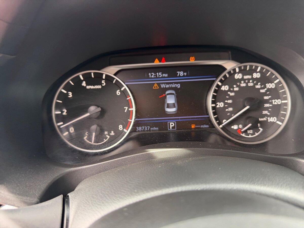 Used 2023 Nissan Altima 2.5 SR FWD image 18