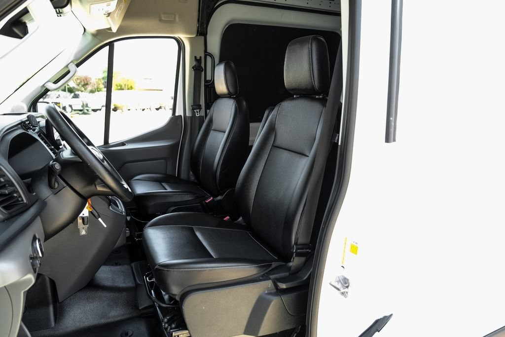 Used 2023 Ford Transit 250 Medium Roof w/ Load Area Protection Package RWD image 29