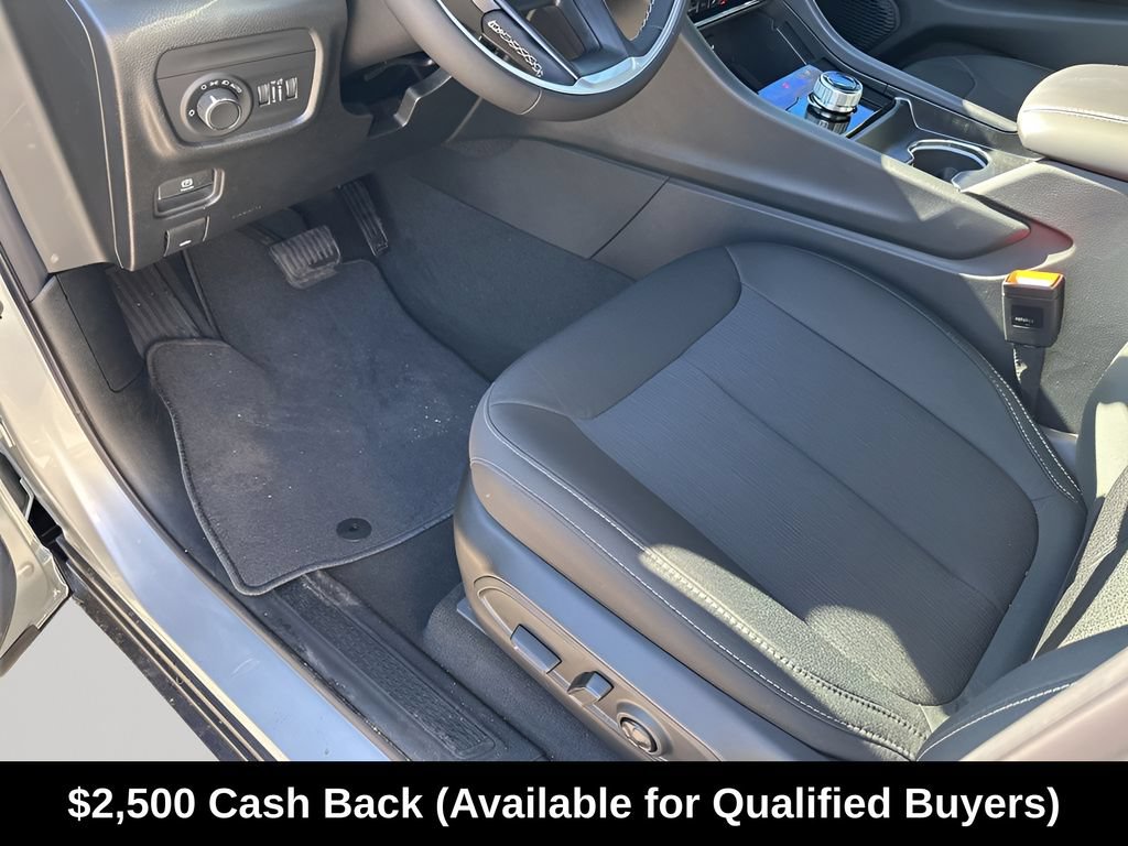 New 2025 Jeep Grand Cherokee L Laredo w/ Luxury Tech Group I RWD image 32