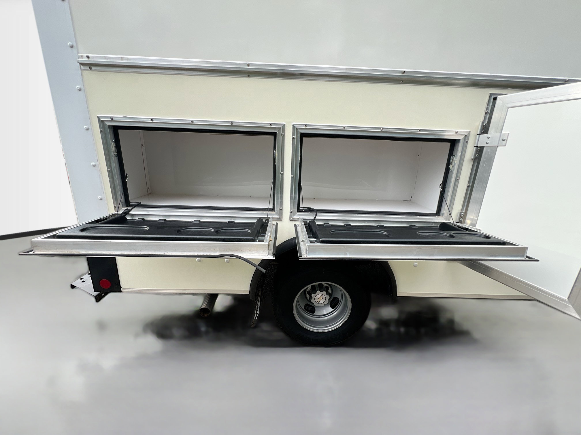 Used 2022 Chevrolet Express 3500 w/ Power Convenience Package RWD image 37