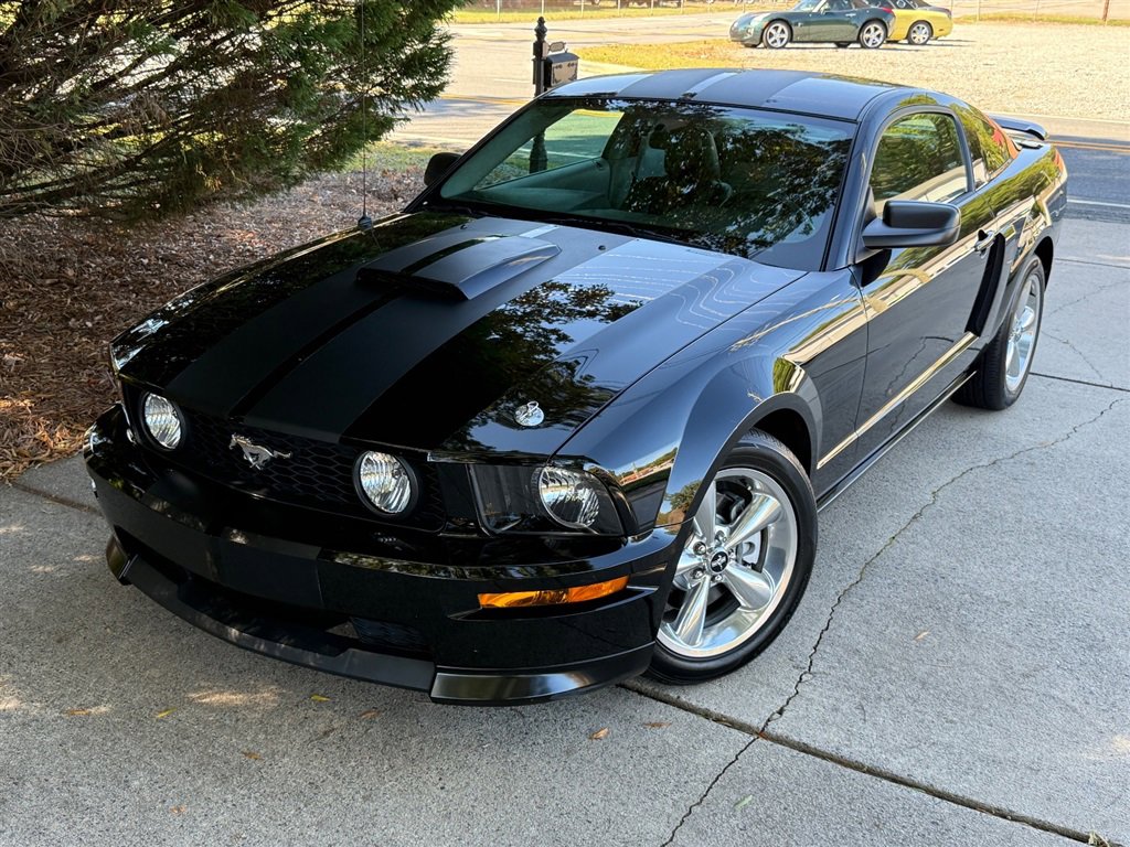 Used 2007 Ford Mustang GT image 7