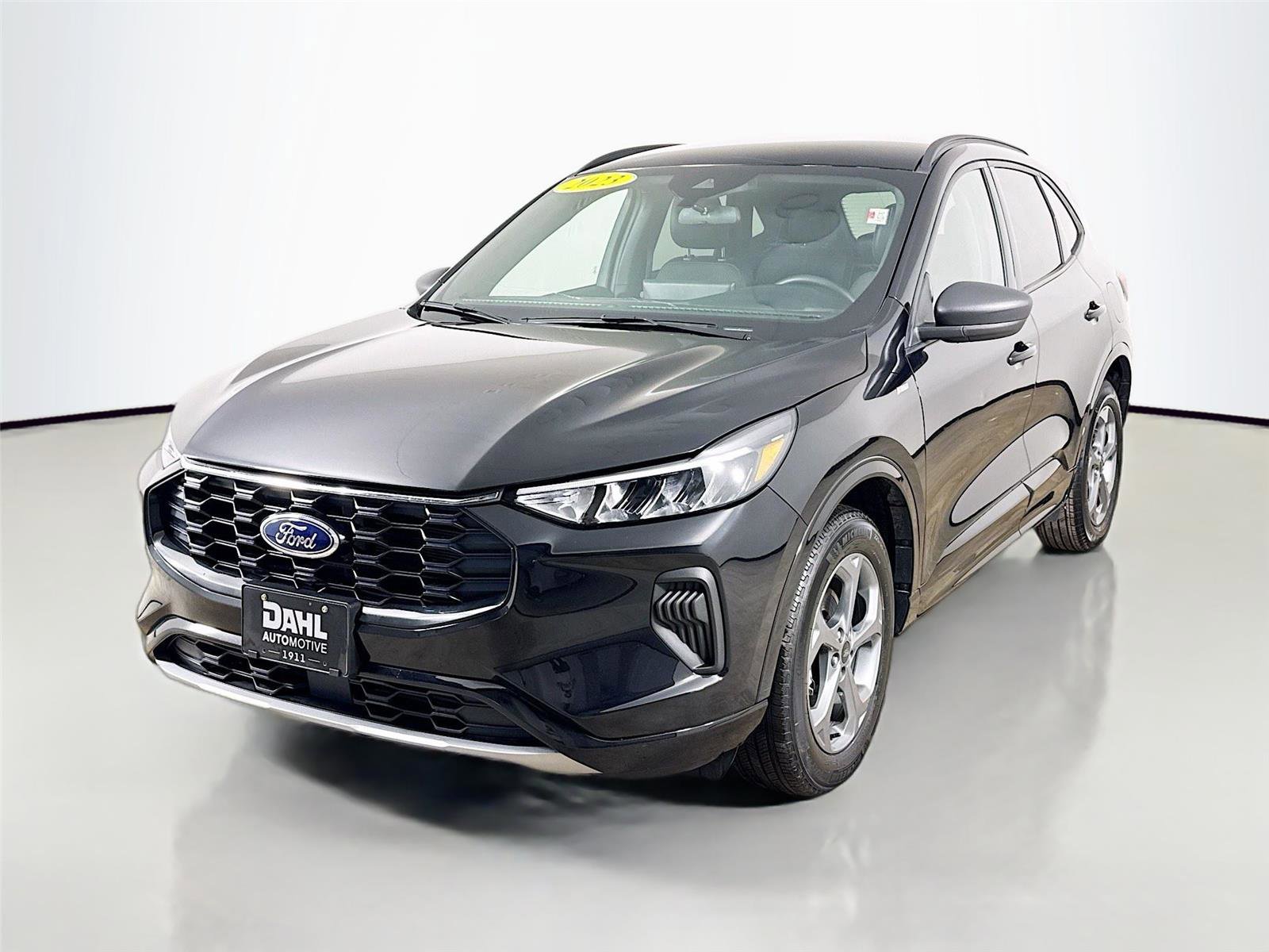 Used 2023 Ford Escape ST-Line w/ Tech Pack #1 image 3