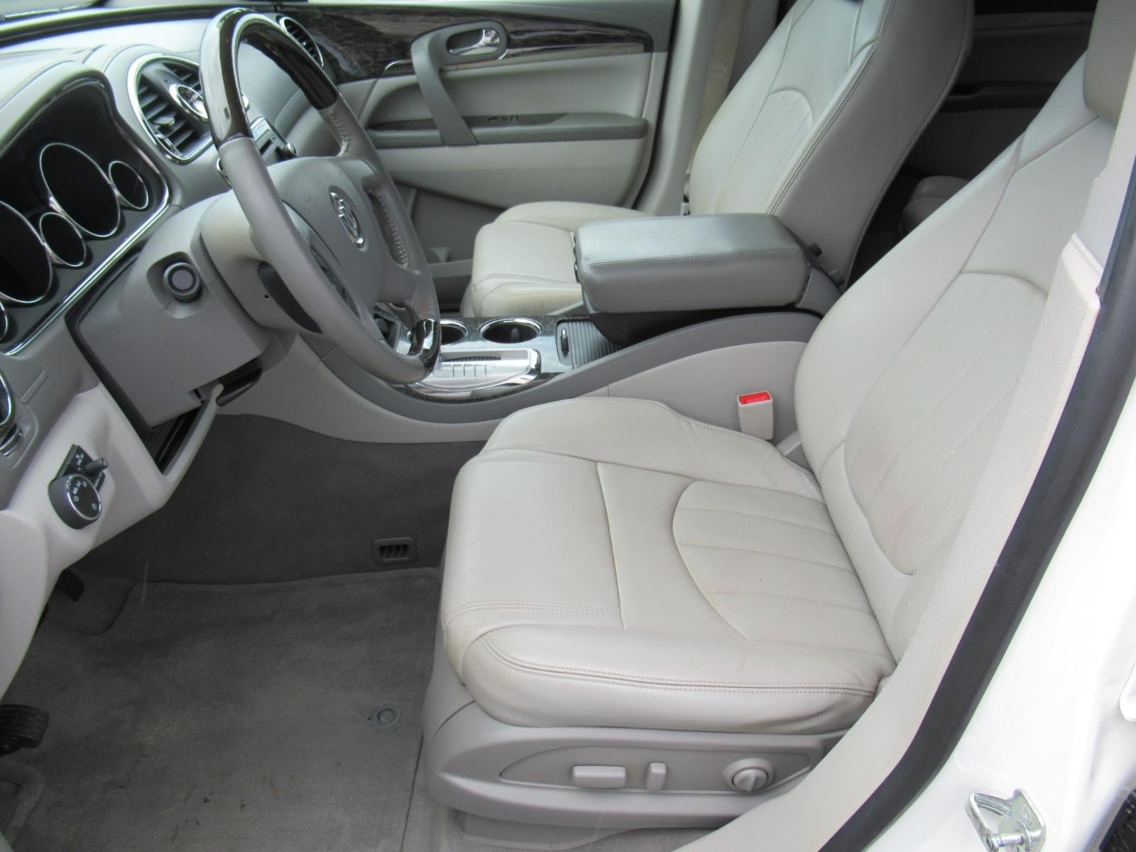 Used 2013 Buick Enclave Leather FWD image 16