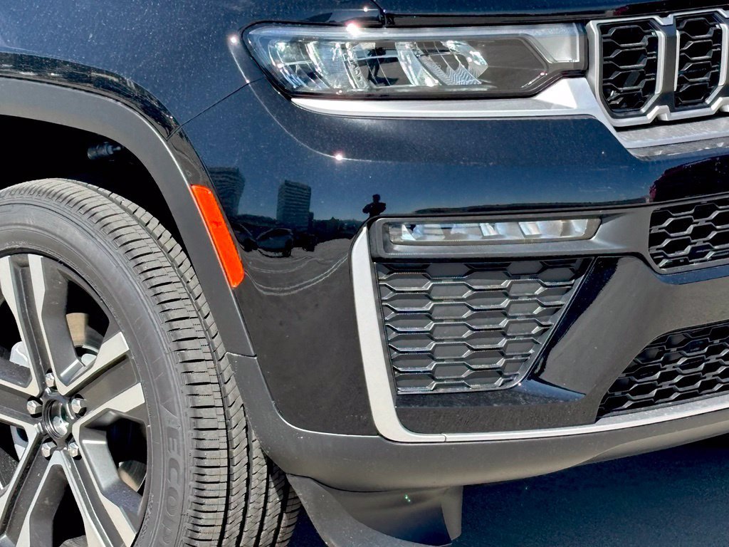 New 2027 Jeep Grand Cherokee Limited AWD/4WD image 6