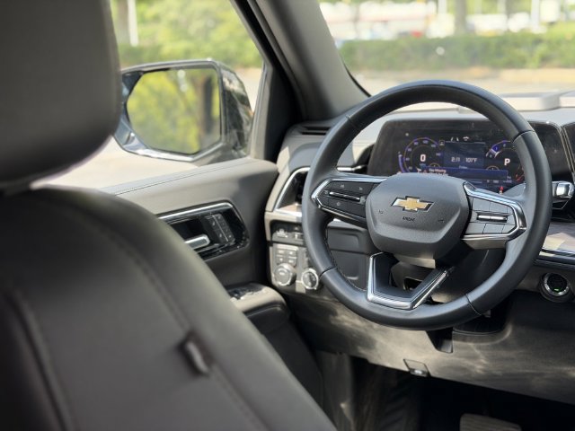 Used 2025 Chevrolet Tahoe LT AWD/4WD image 39