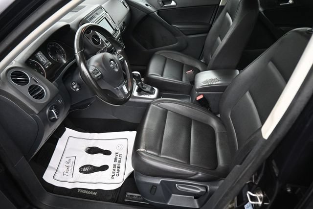 Used 2017 Volkswagen Tiguan S FWD image 21