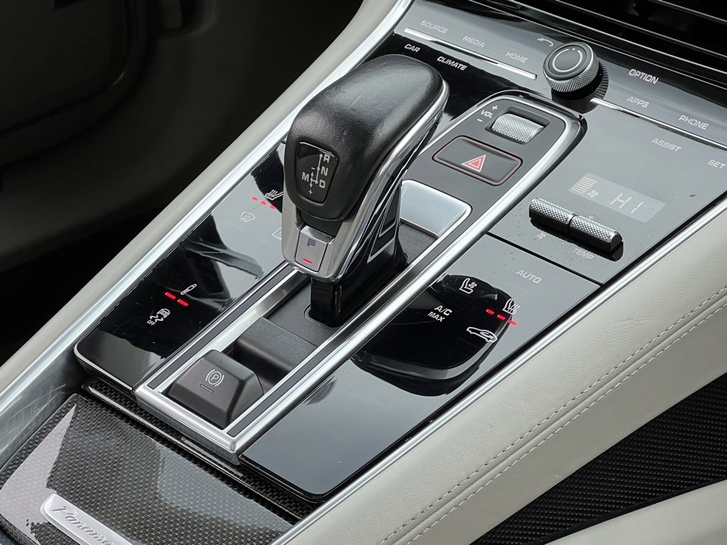 Used 2018 Porsche Panamera Turbo w/ Sportdesign Package image 40