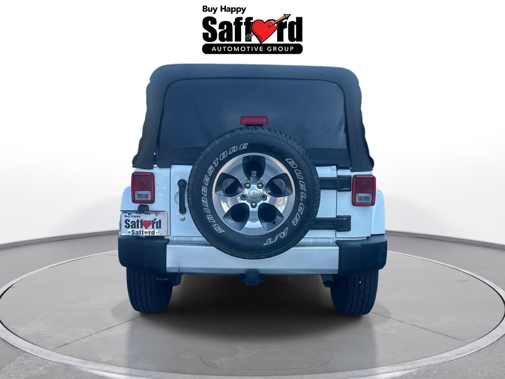 Used 2018 Jeep Wrangler Unlimited Sahara w/ Connectivity Group AWD/4WD image 6