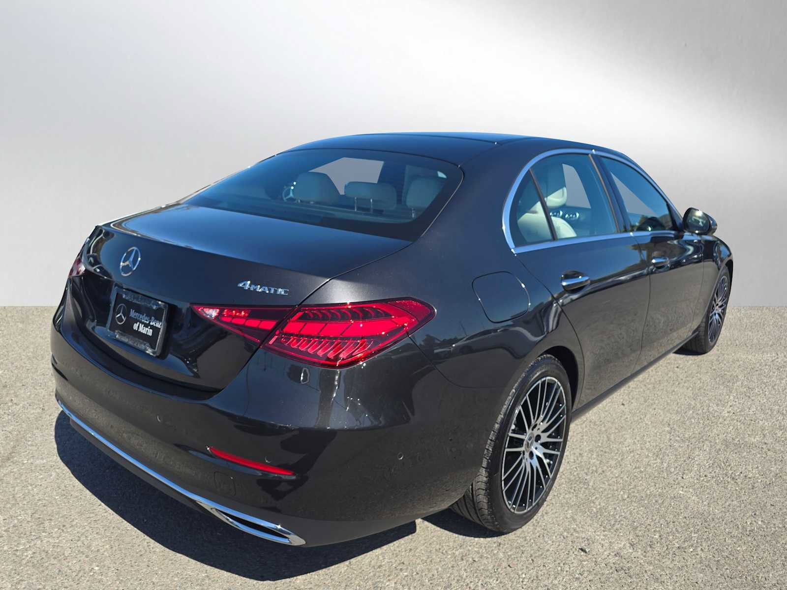 Used 2025 Mercedes-Benz C 300 4MATIC Sedan image 8