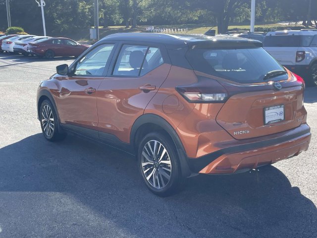 Used 2023 Nissan Kicks SV FWD image 4