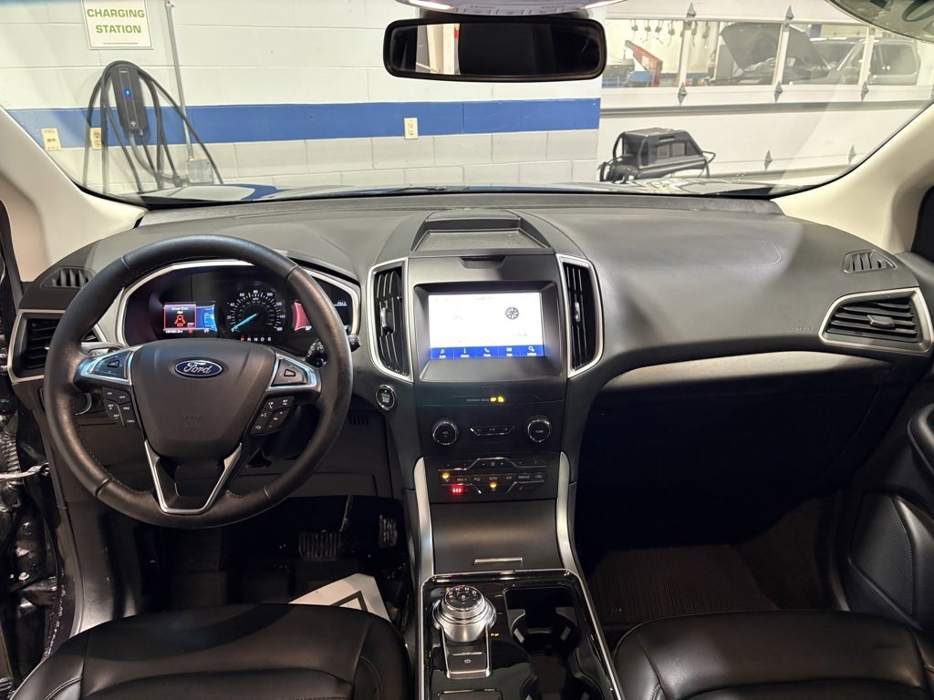 Used 2020 Ford Edge SEL w/ Convenience Package image 15