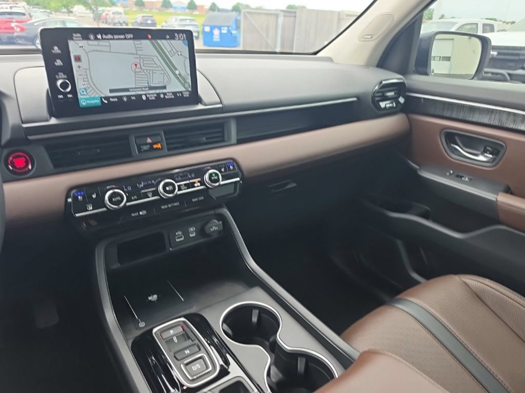 Certified 2025 Honda Pilot Elite image 28