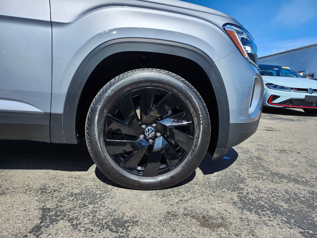 Certified 2024 Volkswagen Atlas SE AWD/4WD image 16
