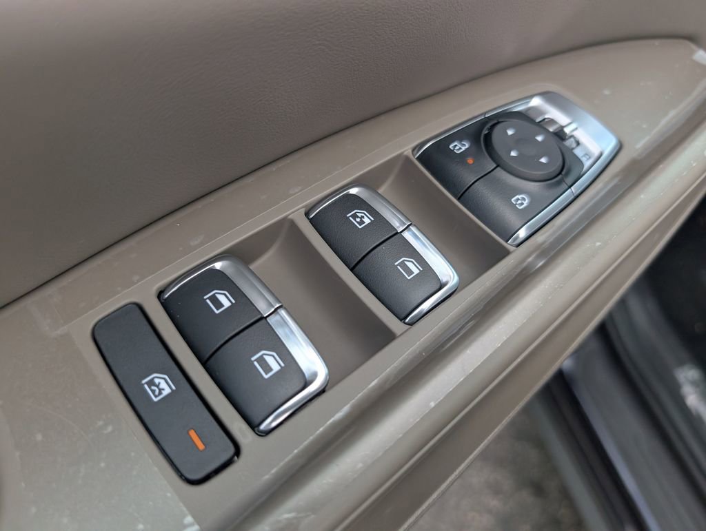 New 2026 Kia Carnival LX FWD image 13