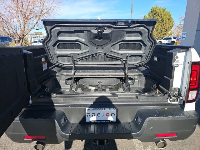 New 2026 Honda Ridgeline Black Edition image 9