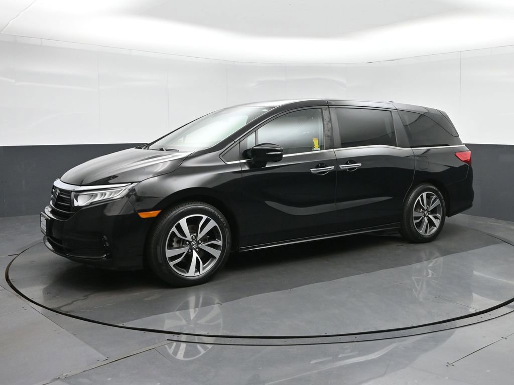 Used 2023 Honda Odyssey Touring image 3