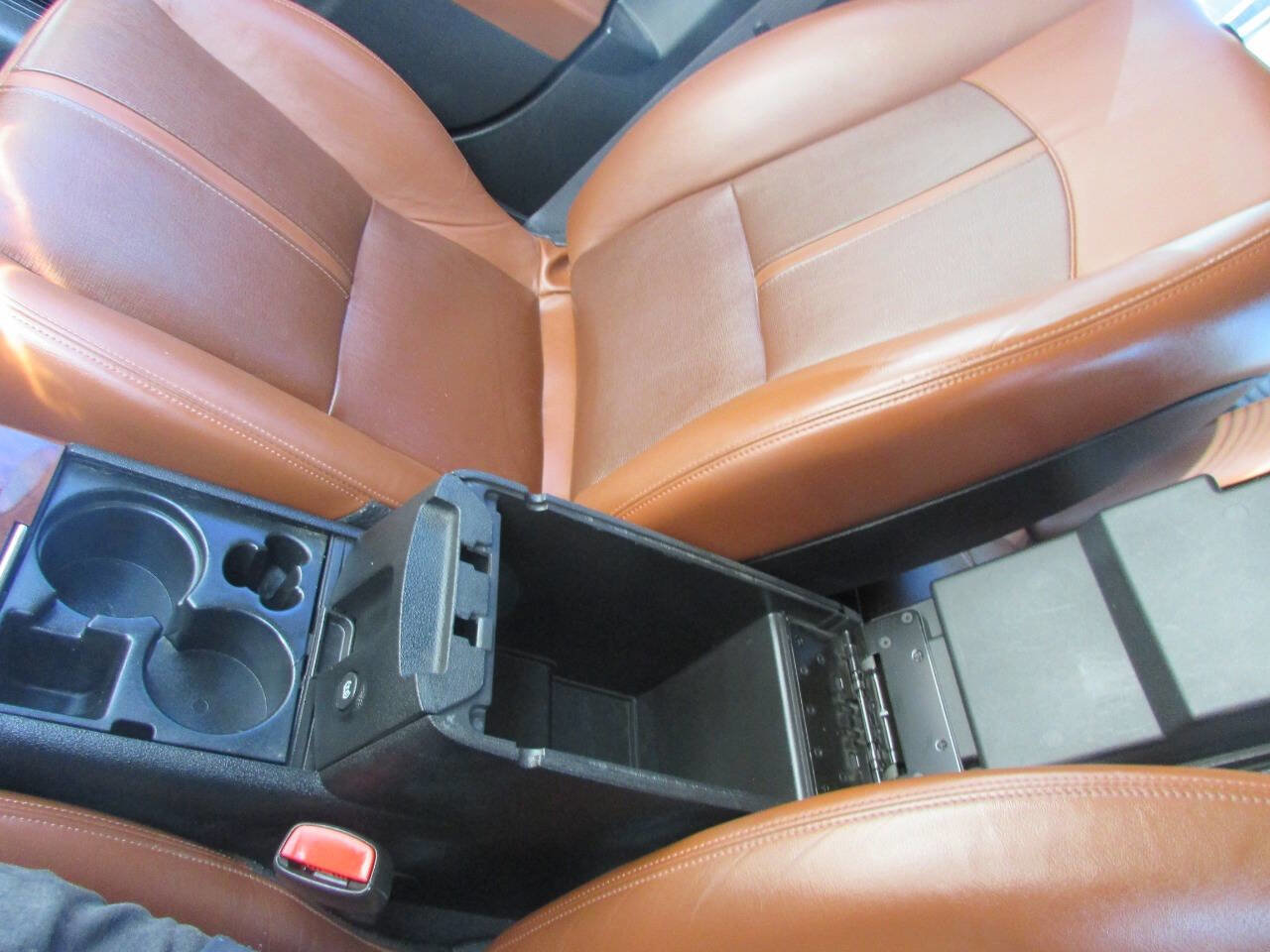 Used 2008 Saturn Aura XR w/ Premium Trim Package image 31