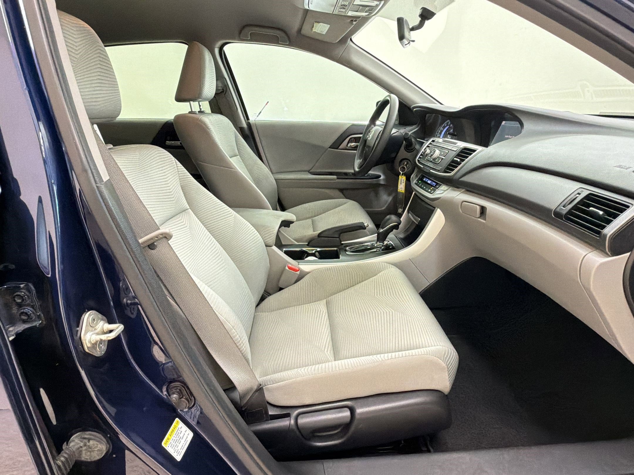 Used 2014 Honda Accord LX image 28